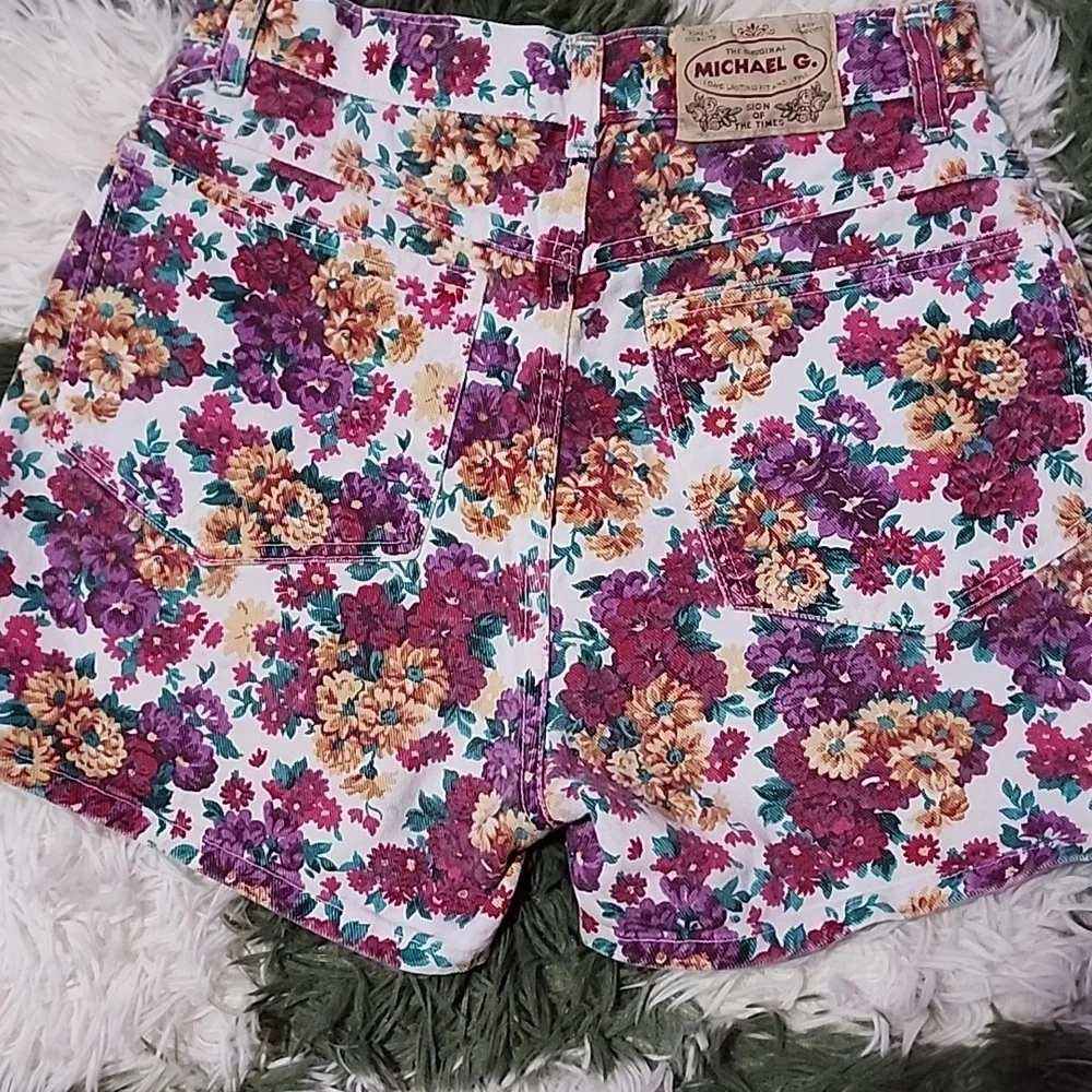 The Original Michael G Floral Denim Shorts - Picture 2 of 4